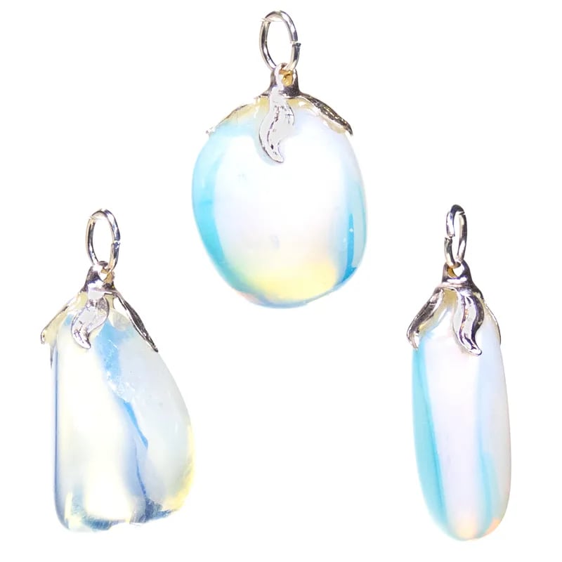 pendant in iridescent opalite stone