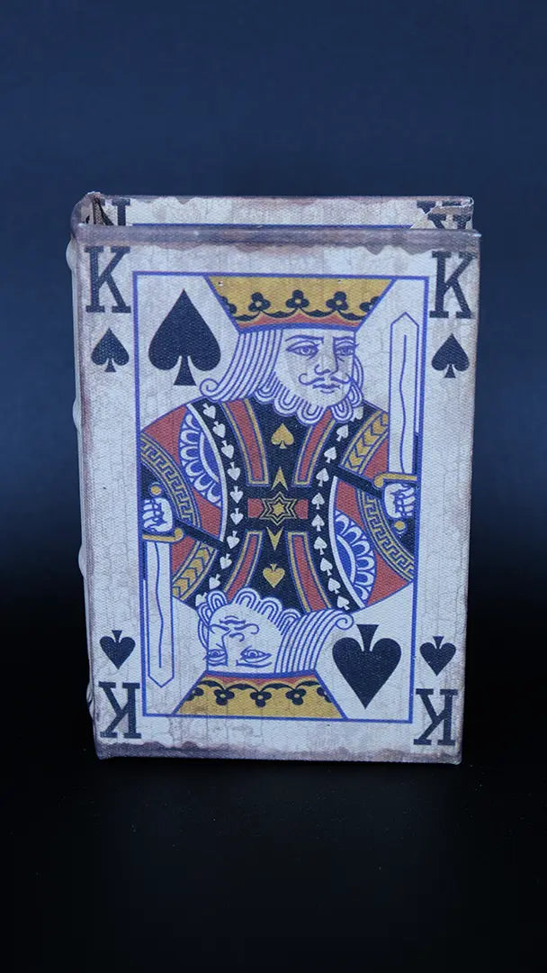 Storage box for playing cards King of Spades