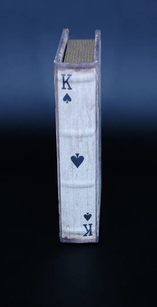 Storage box for playing cards King of Spades