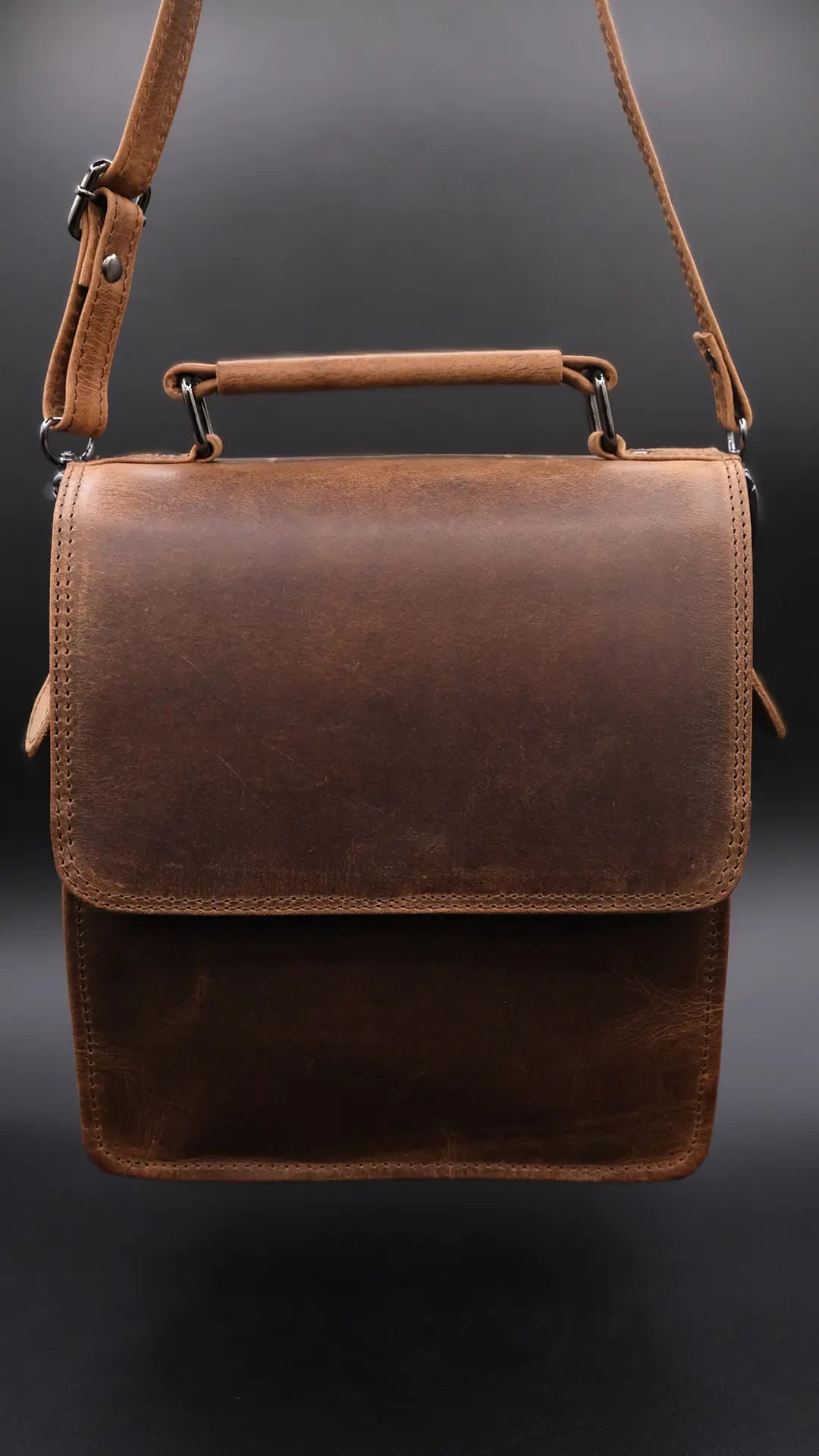 Vintage Leather Bag - Leather Design