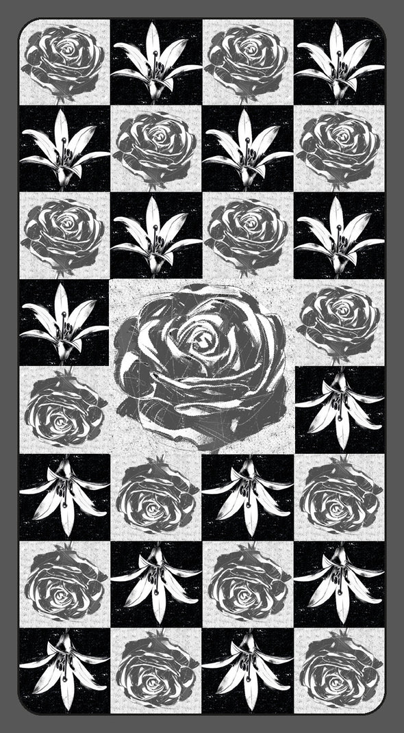 Dark Side of Tarot, rear motive