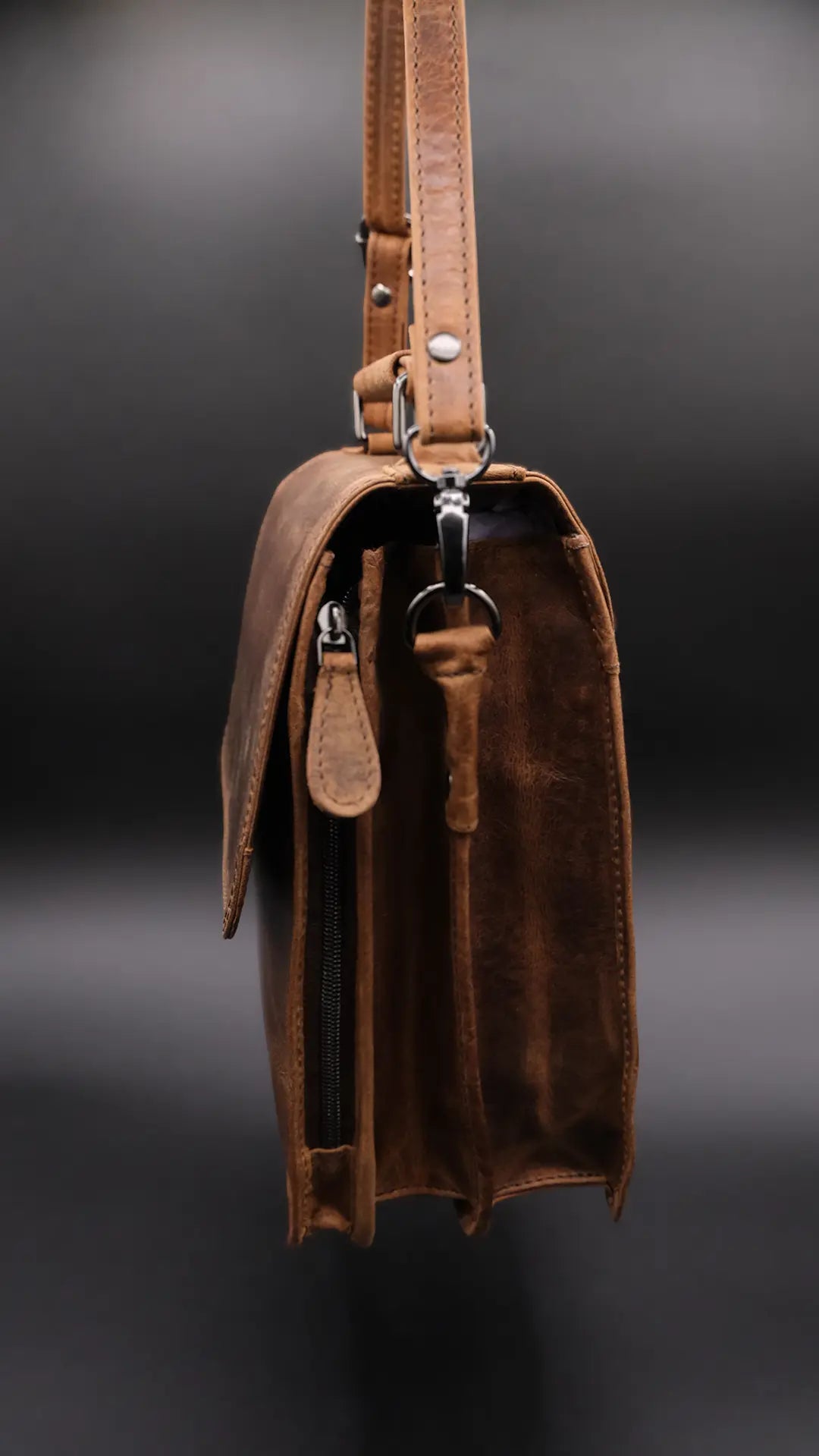 Vintage Leather Bag - Leather Design